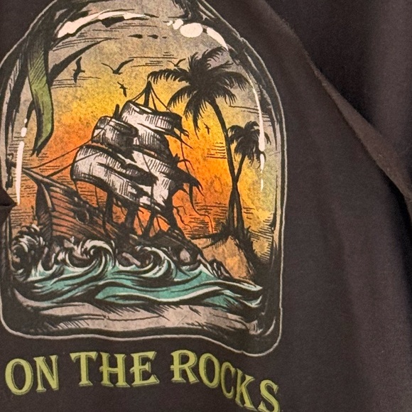 Avid Fishing “On the Rocks” black crop tank Medium NEW - Picture 6 of 7